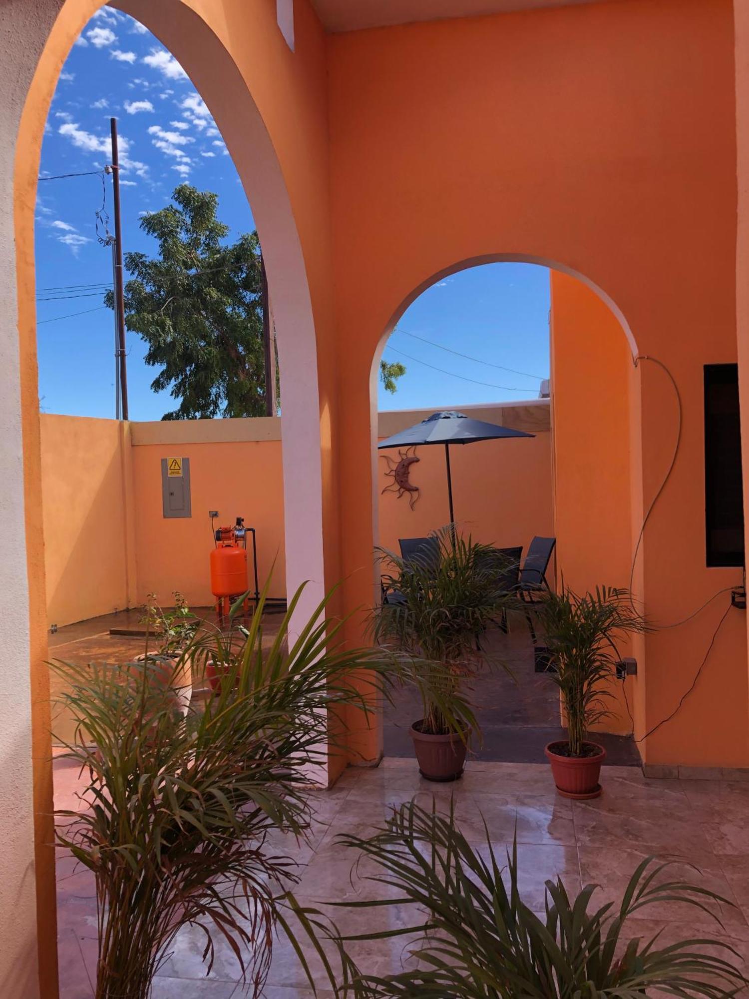 Tres Iguanas Apart Hotel - New, Cozy & Spacious Flats, Short Walk To Beach Loreto  Luaran gambar