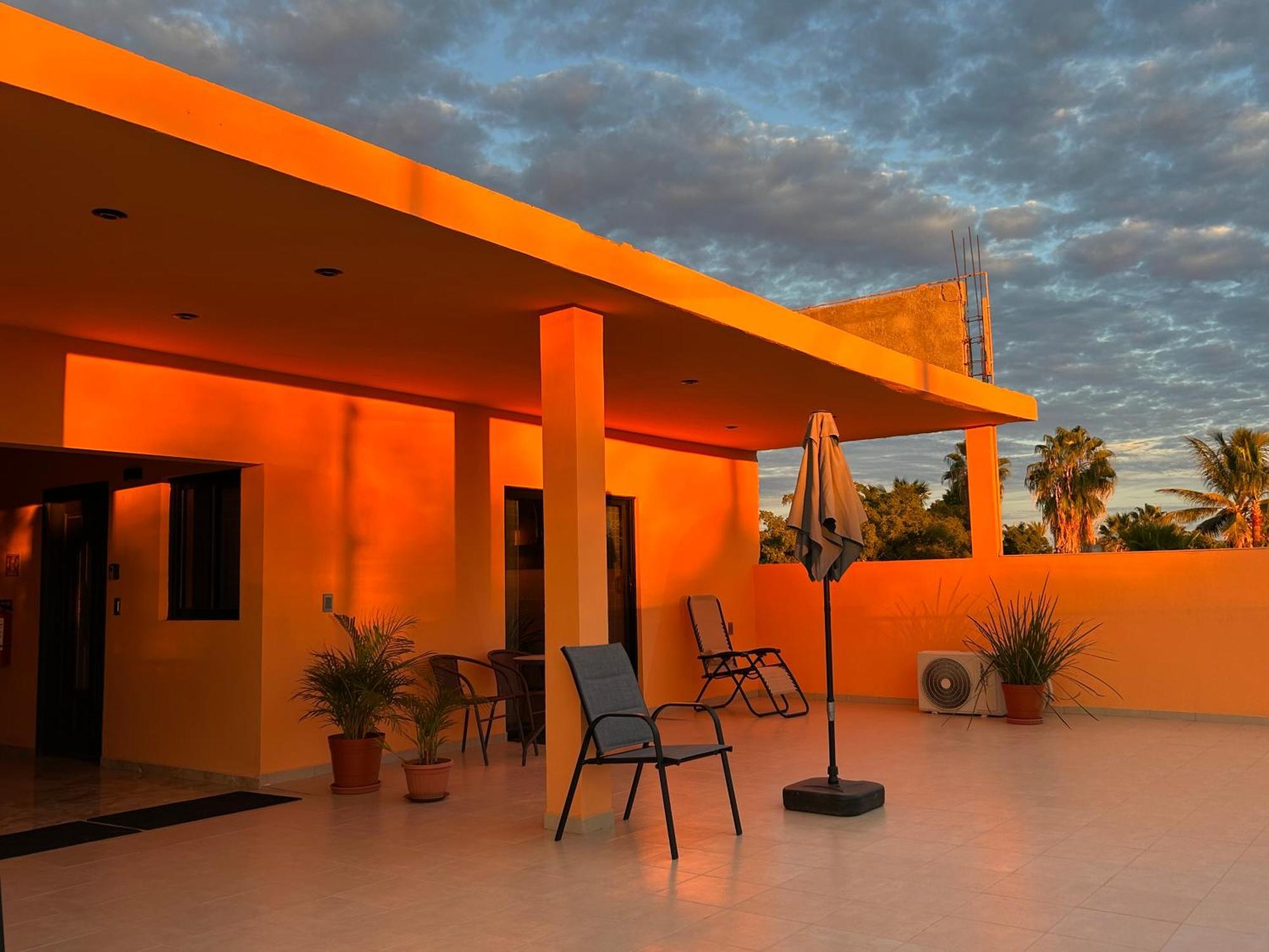 Tres Iguanas Apart Hotel - New, Cozy & Spacious Flats, Short Walk To Beach Loreto  Luaran gambar